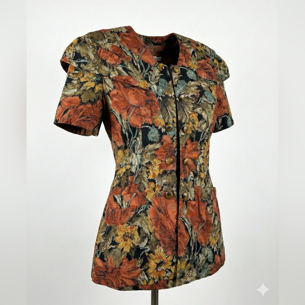Vintage Floral Button-Up Women's blouse made in Italy
